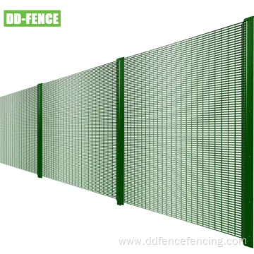 Green Black Weld Wire Mesh Anti Climb Fence